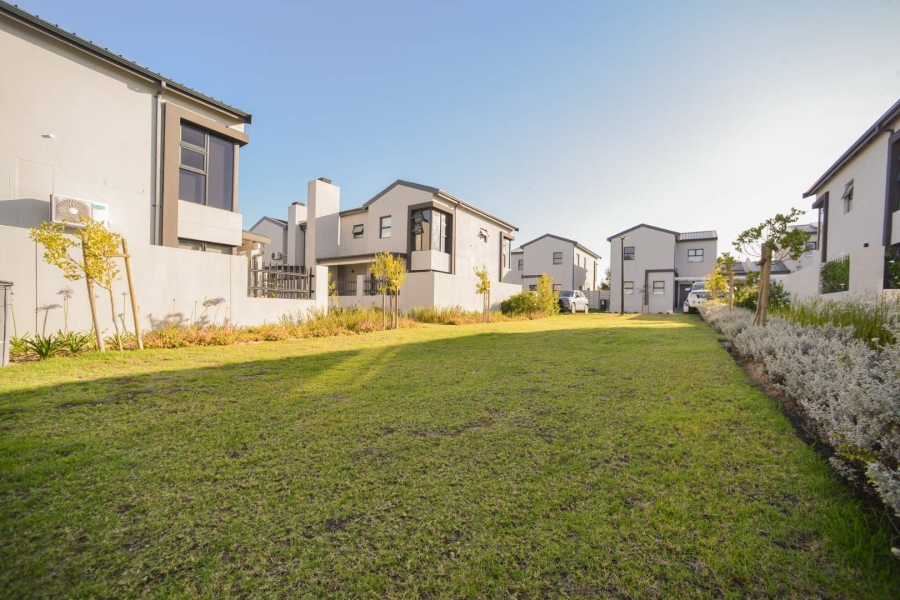 3 Bedroom Property for Sale in Vierlanden Western Cape